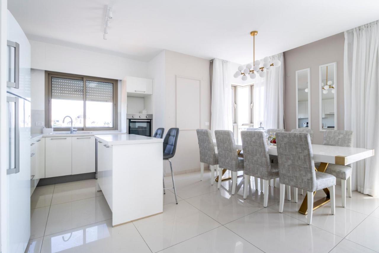 Luxury Three-Bedroom/Terrace Over Old City View Єрусалим Екстер'єр фото
