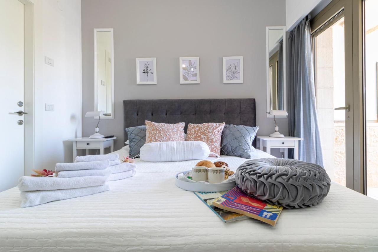 Luxury Three-Bedroom/Terrace Over Old City View Єрусалим Екстер'єр фото